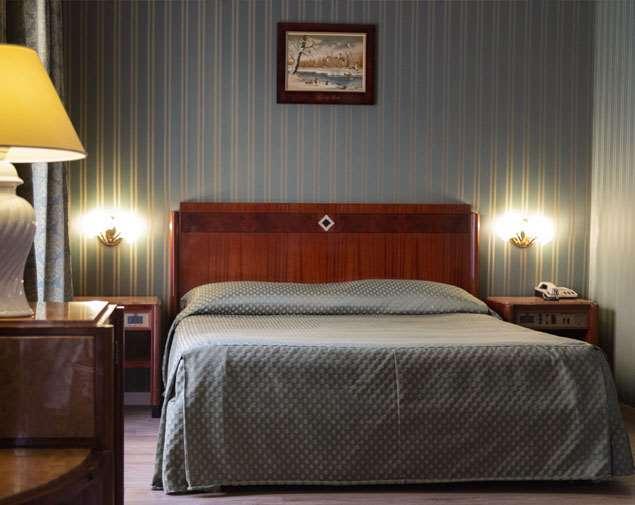Jr Hotels Bocconi Milano Номер фото