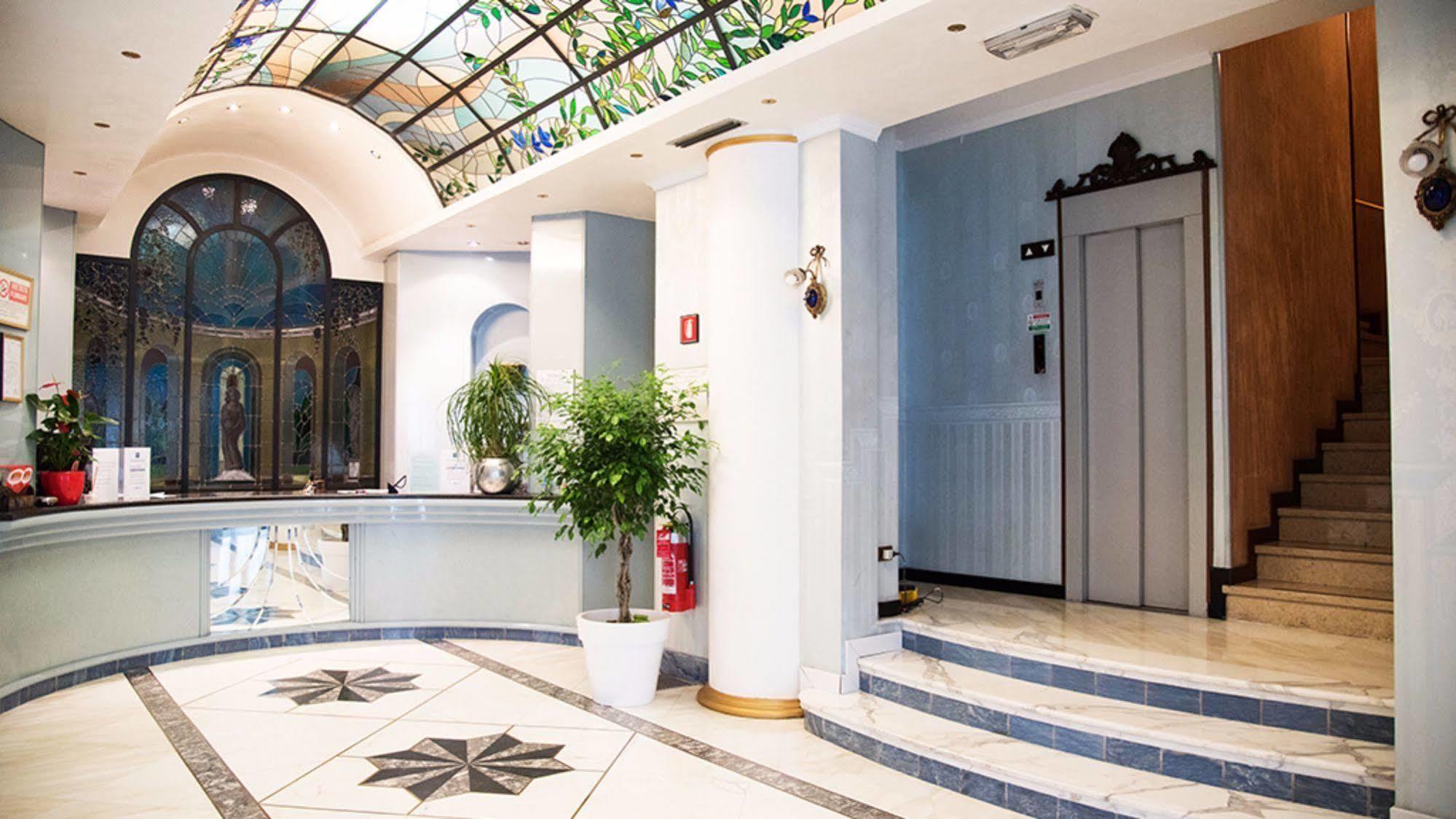 Jr Hotels Bocconi Milano Экстерьер фото