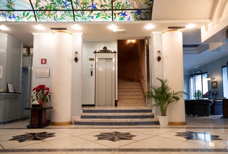 Jr Hotels Bocconi Milano Экстерьер фото